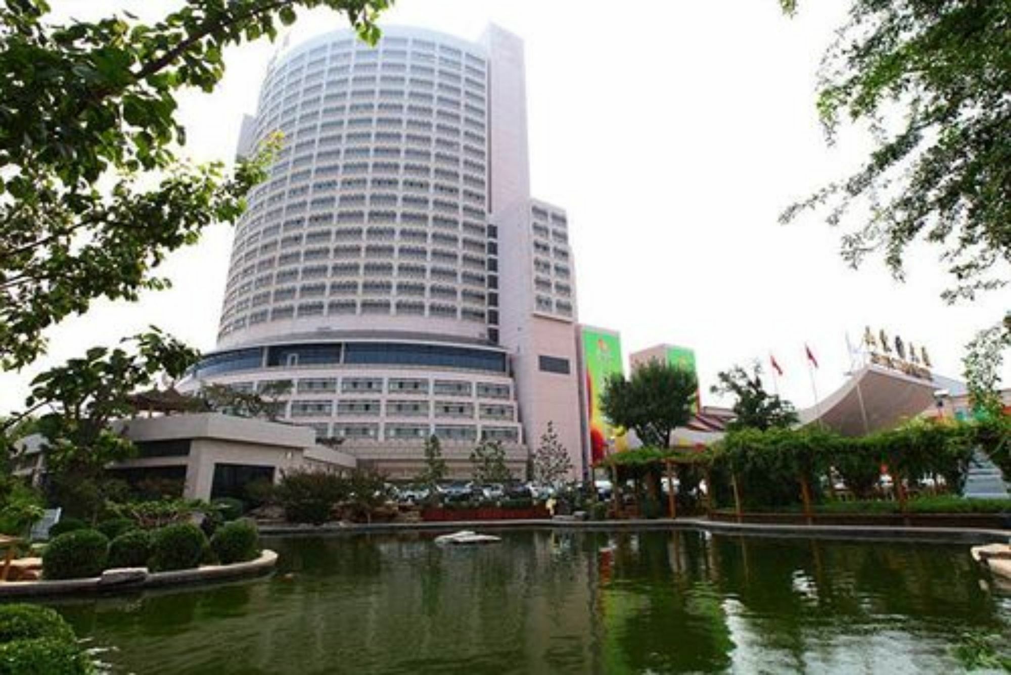Shan Dong Hotel Jinan Eksteriør bilde
